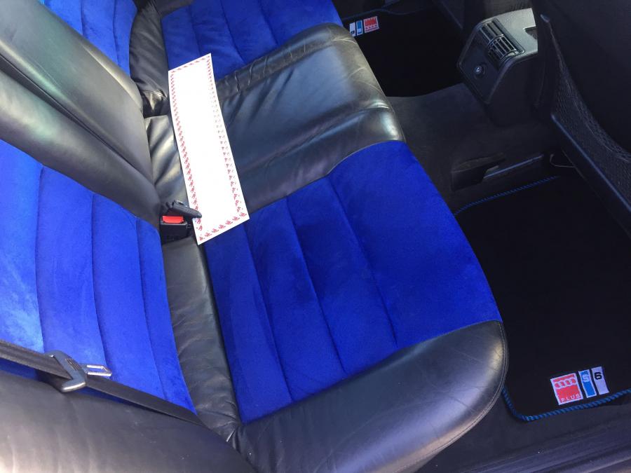Интерьер Audi S6 Plus (4A, C4) 1996 года  (фото 35 из 58)